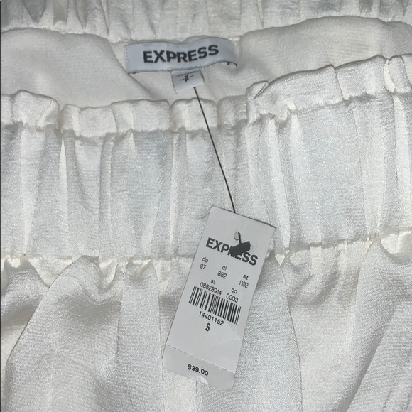 white off the shoulder top - Picture 3 of 3